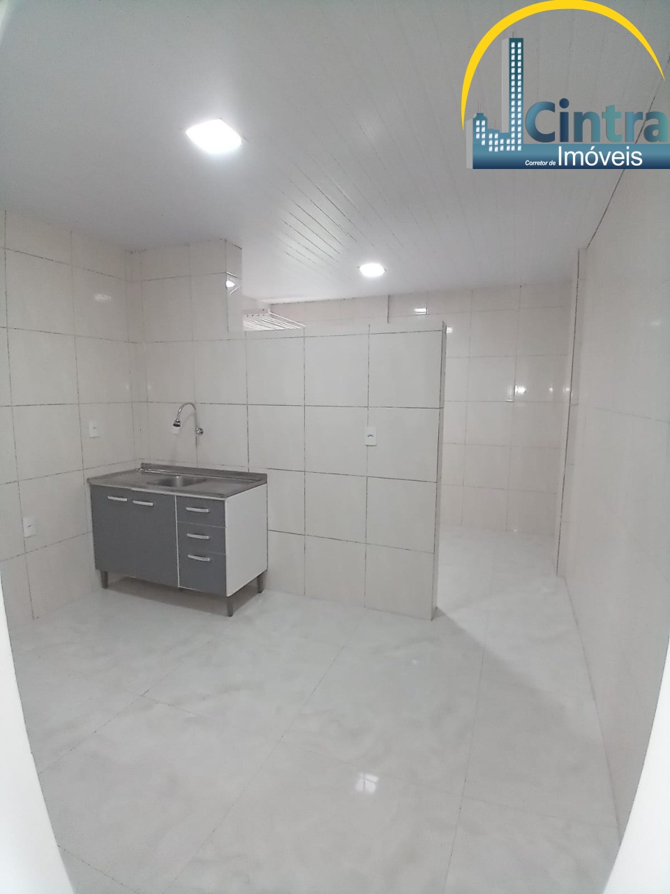 Apartamento para alugar com 2 quartos, 75m² - Foto 9