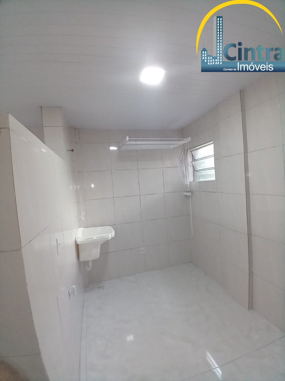 Apartamento para alugar com 2 quartos, 75m² - Foto 11