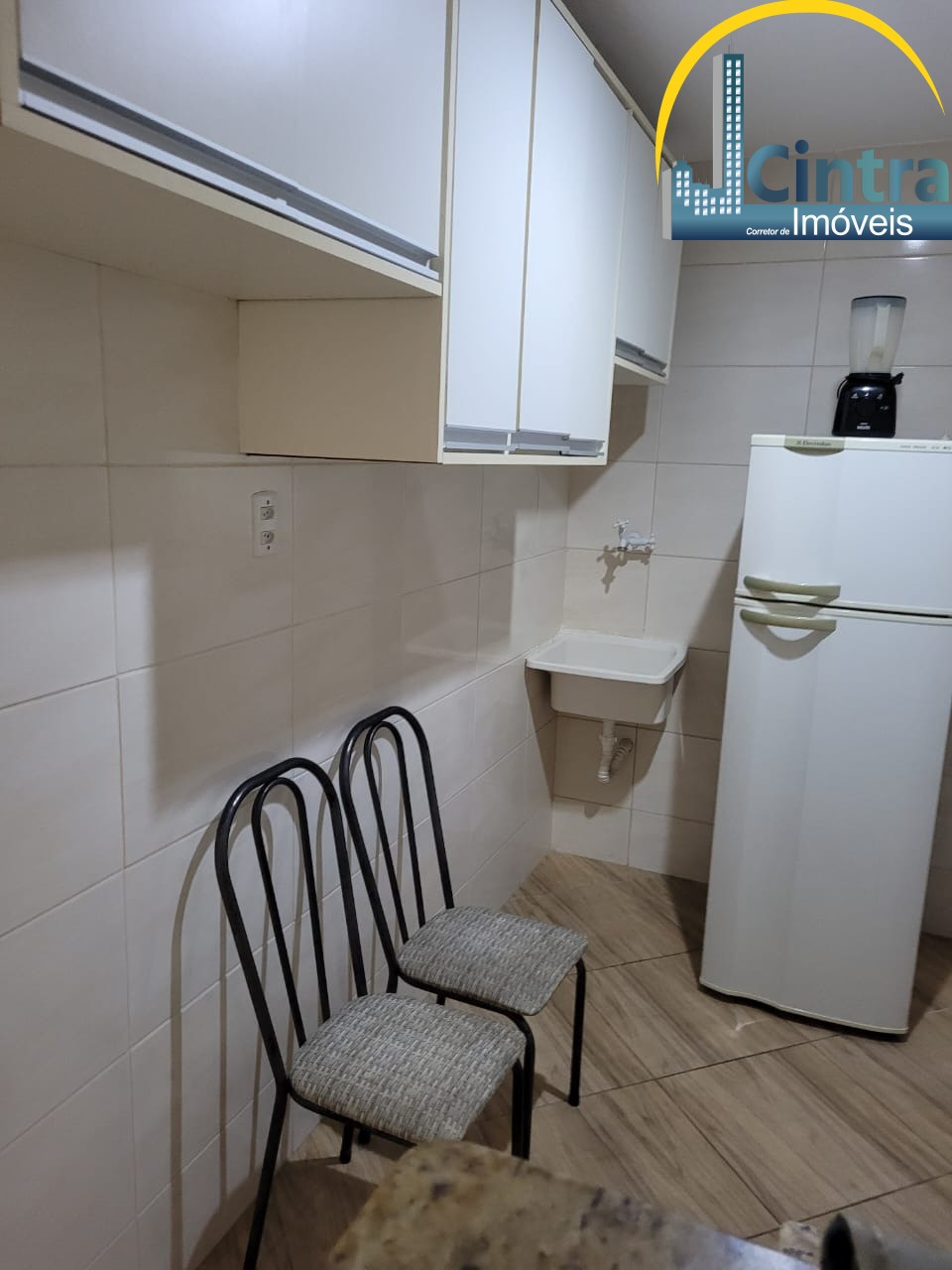 Apartamento à venda com 1 quarto, 50m² - Foto 4