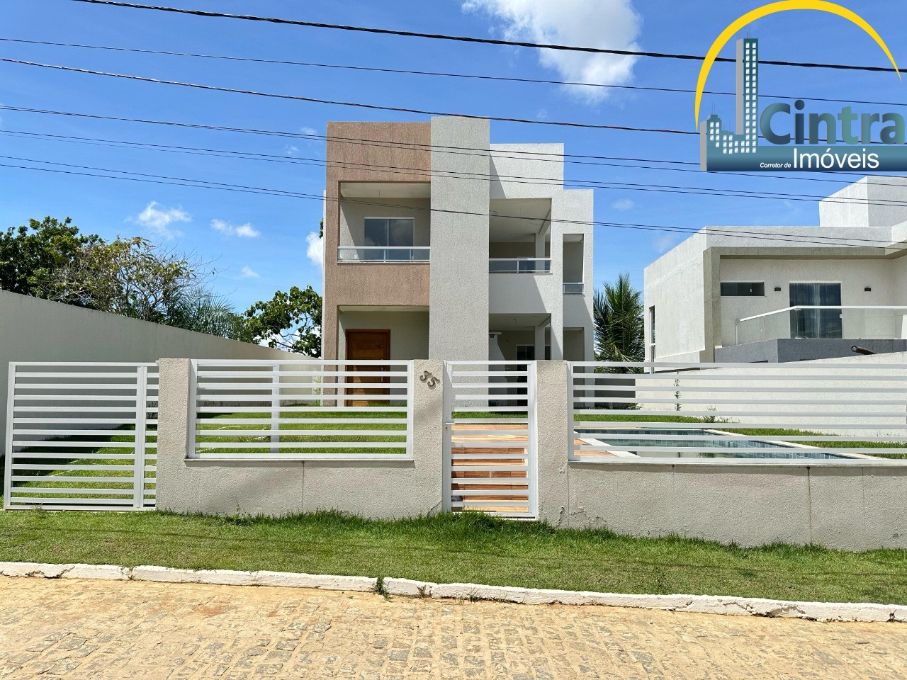 Casa de Condomínio à venda com 4 quartos, 300m² - Foto 1