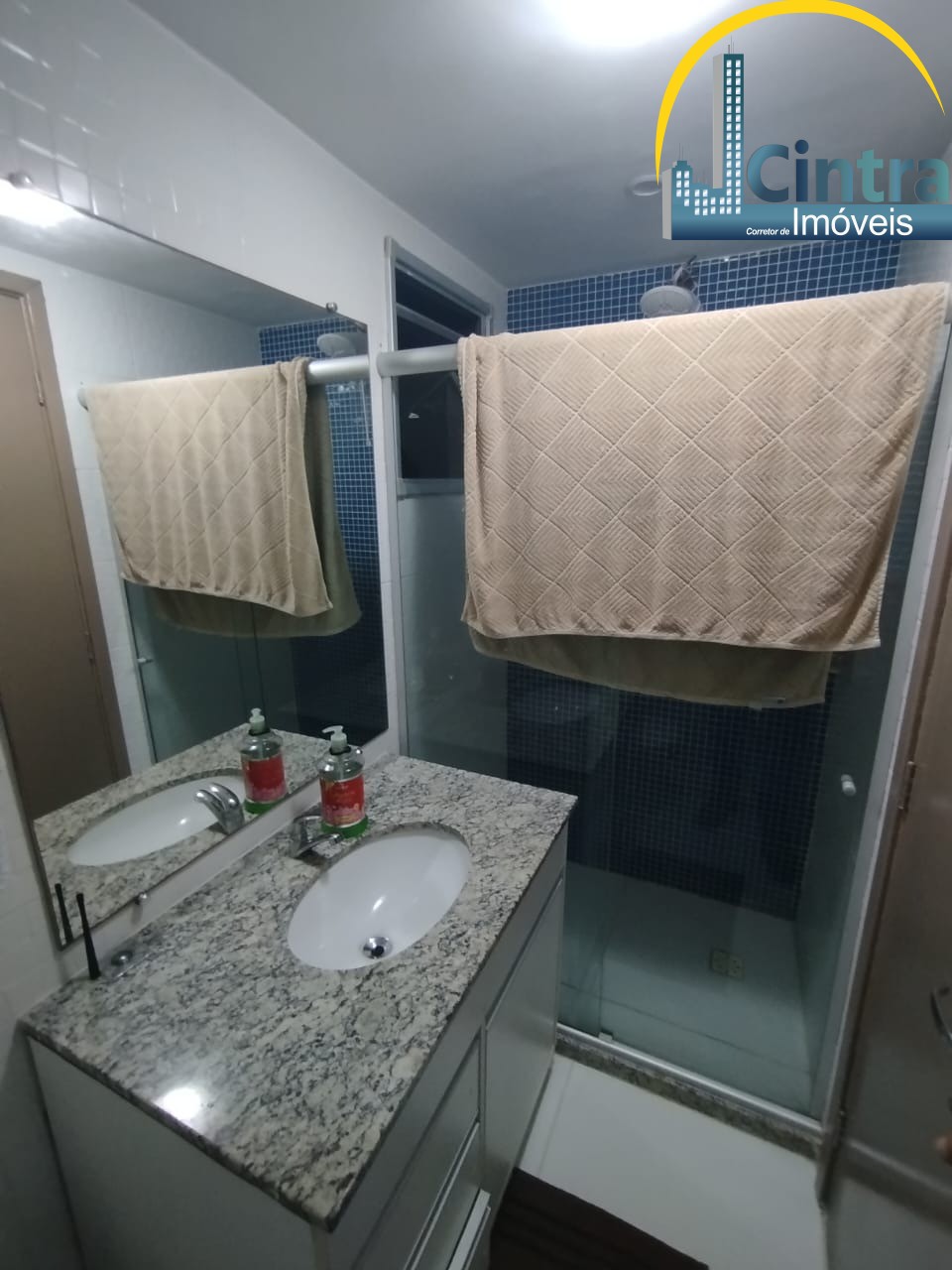 Apartamento à venda com 2 quartos, 65m² - Foto 9