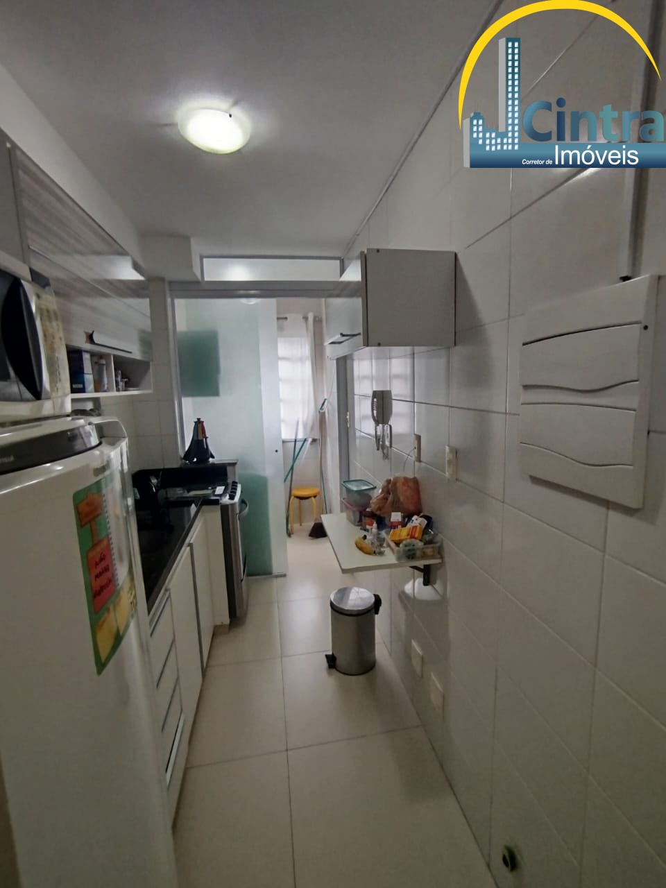 Apartamento à venda com 2 quartos, 65m² - Foto 4