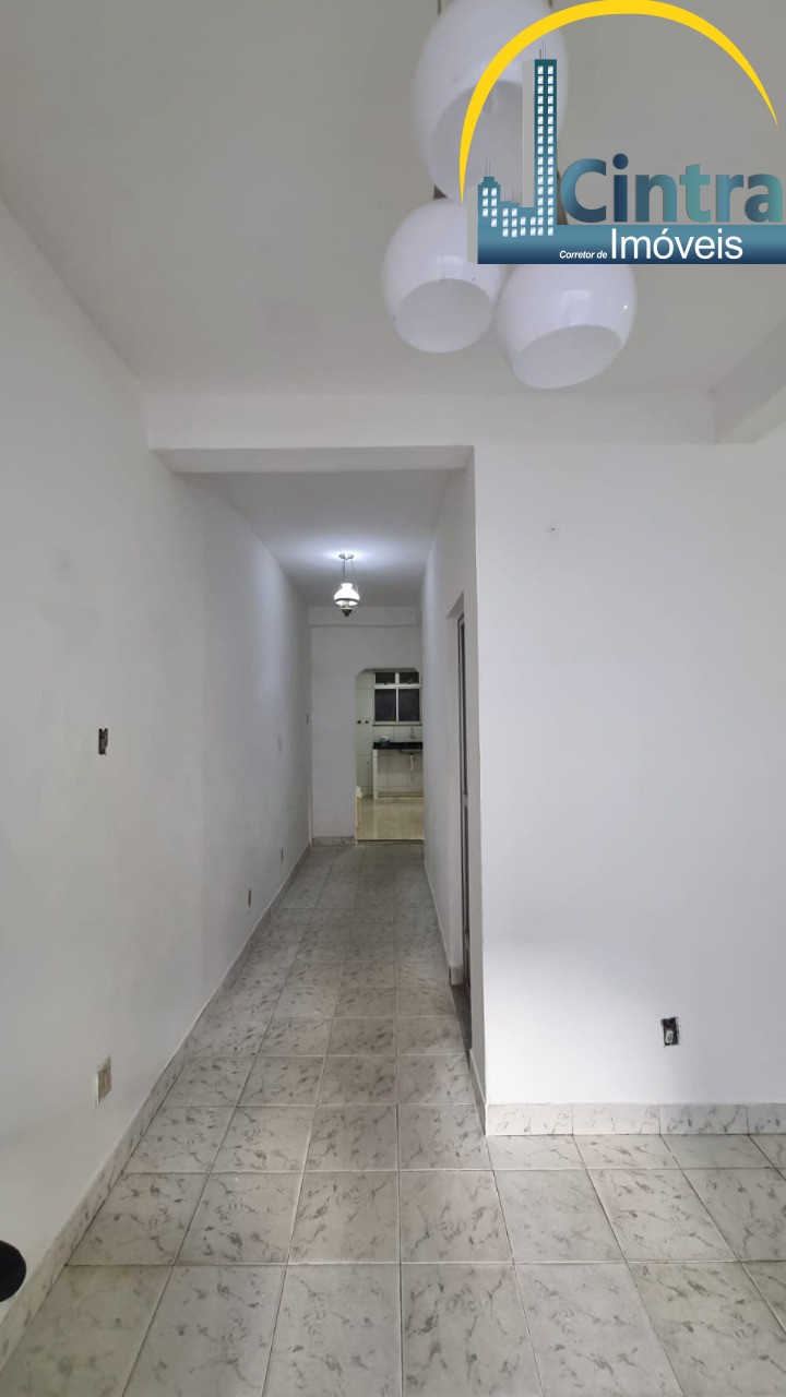 Casa à venda com 2 quartos, 140m² - Foto 11