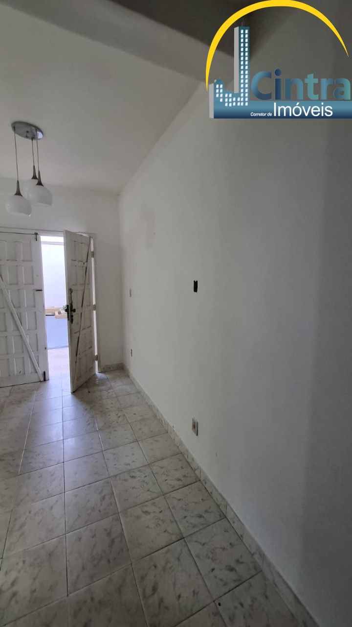 Casa à venda com 2 quartos, 140m² - Foto 6