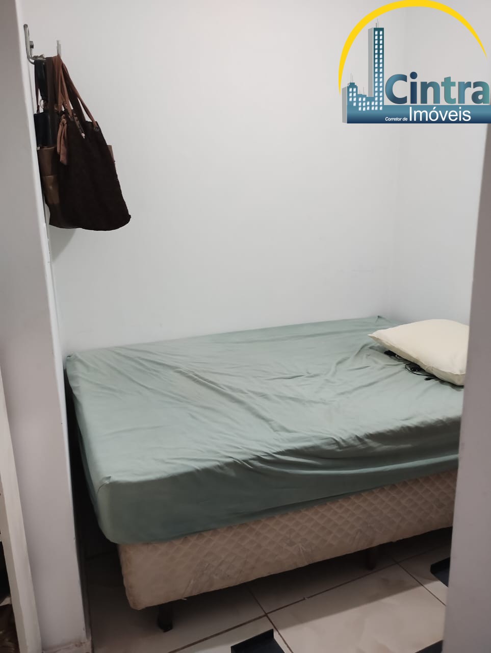 Apartamento à venda com 1 quarto, 45m² - Foto 2