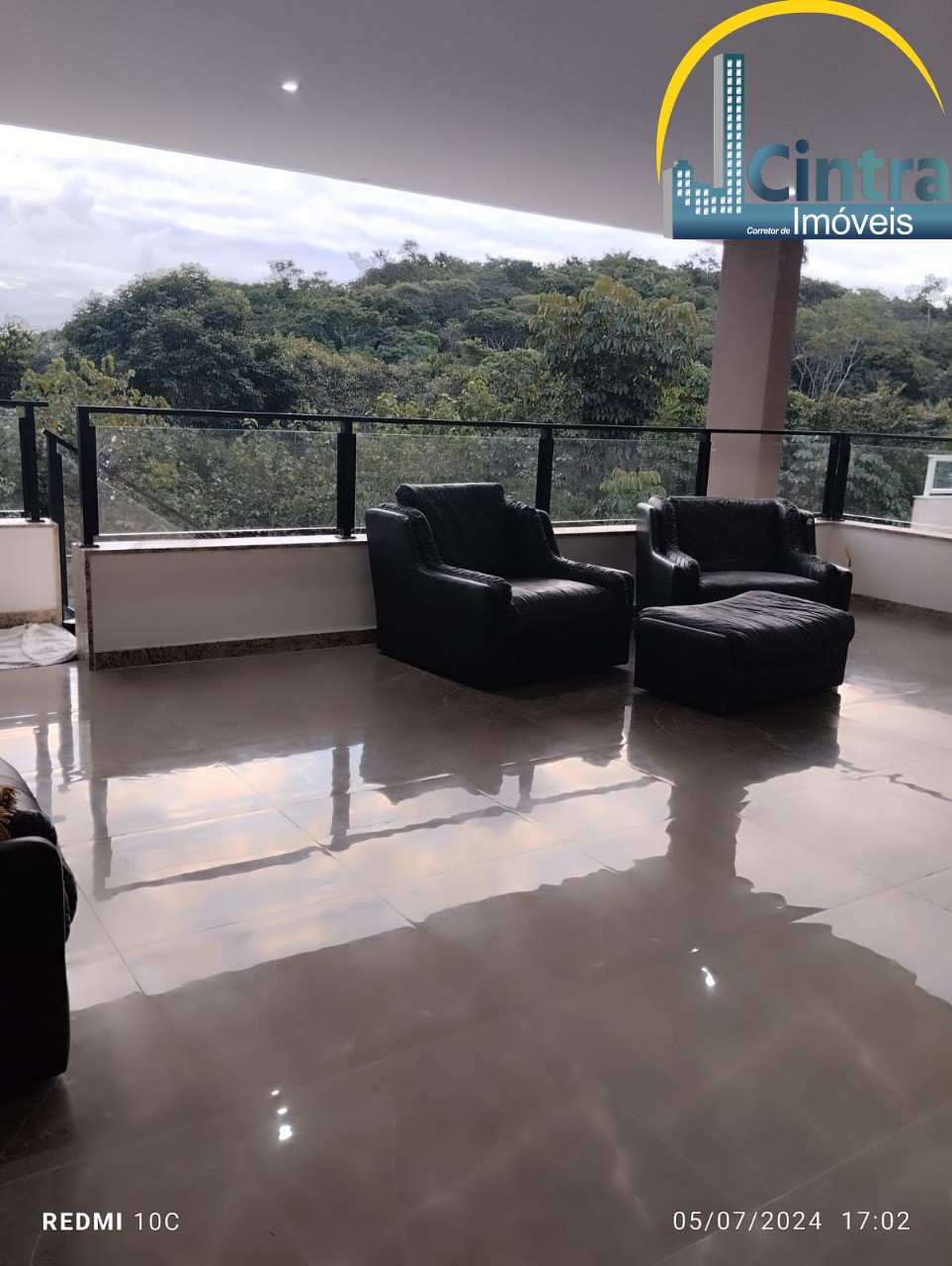 Casa de Condomínio à venda com 4 quartos, 320m² - Foto 1