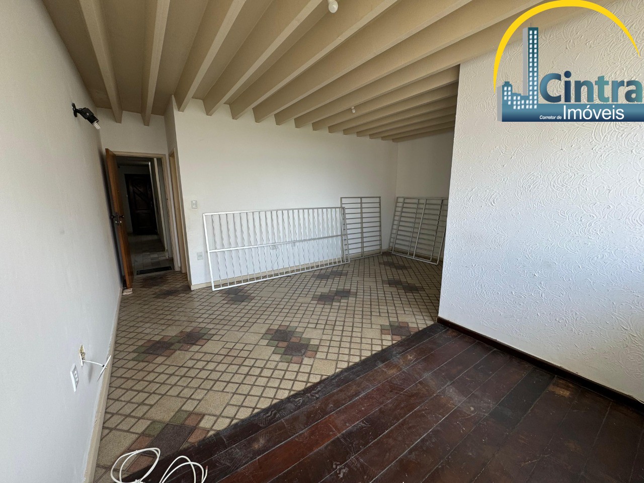 Apartamento à venda com 3 quartos, 93m² - Foto 3