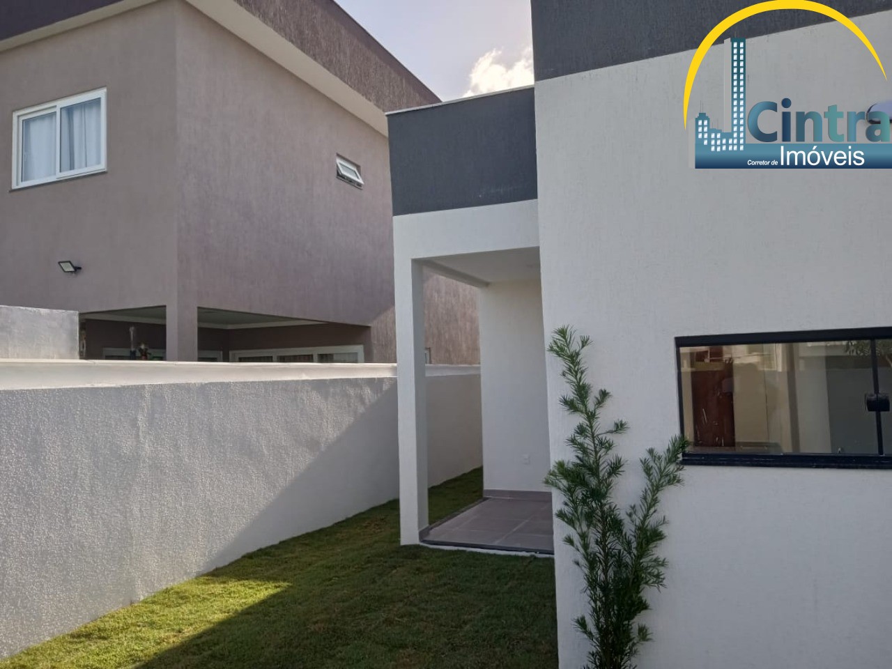 Casa de Condomínio à venda com 3 quartos, 275m² - Foto 2