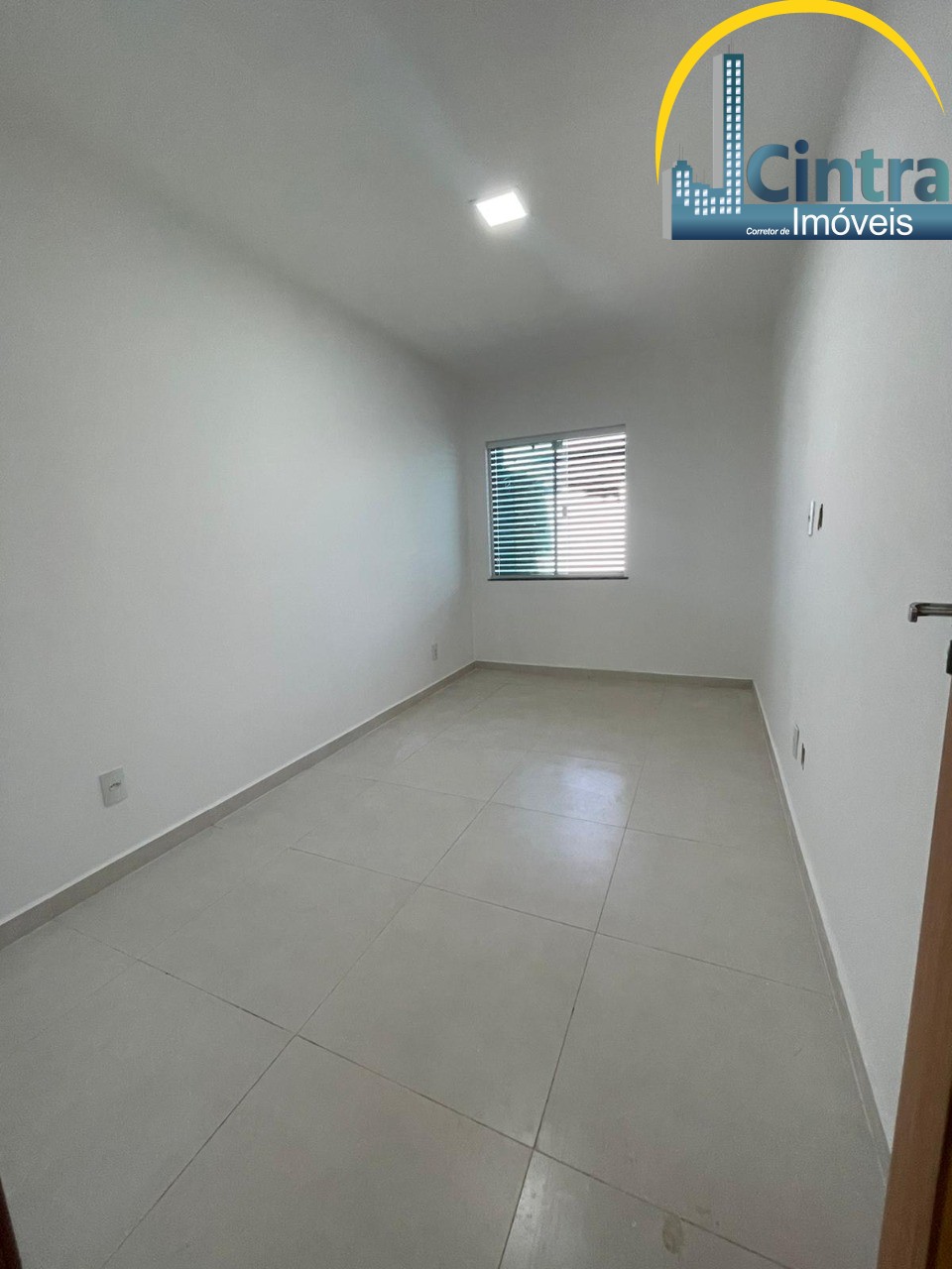 Casa à venda com 2 quartos, 125m² - Foto 8