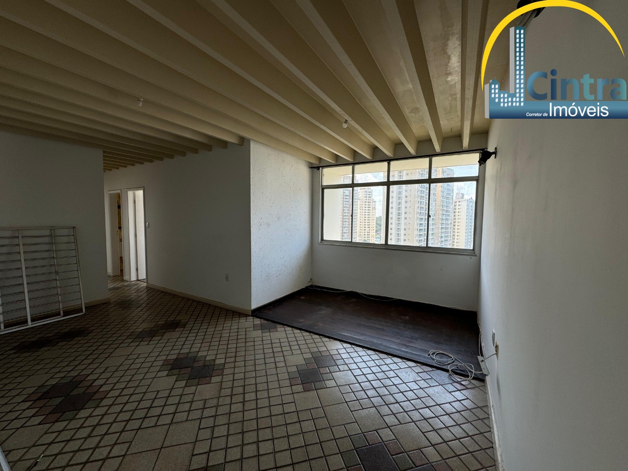 Apartamento à venda com 3 quartos, 93m² - Foto 2