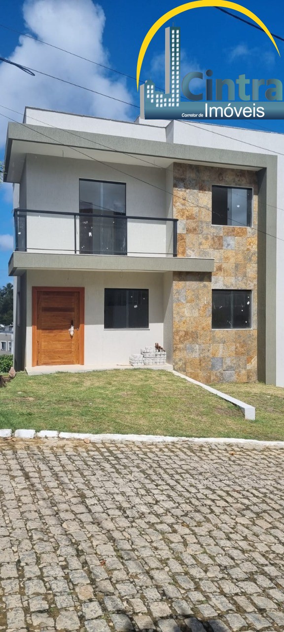 Casa de Condomínio à venda com 4 quartos, 260m² - Foto 1