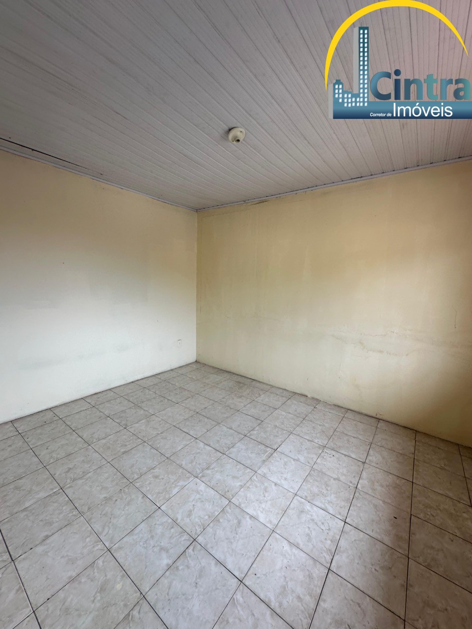 Casa à venda com 3 quartos, 130m² - Foto 2