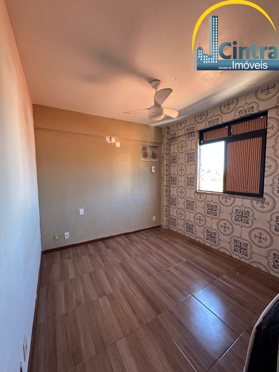 Apartamento à venda com 2 quartos, 65m² - Foto 3