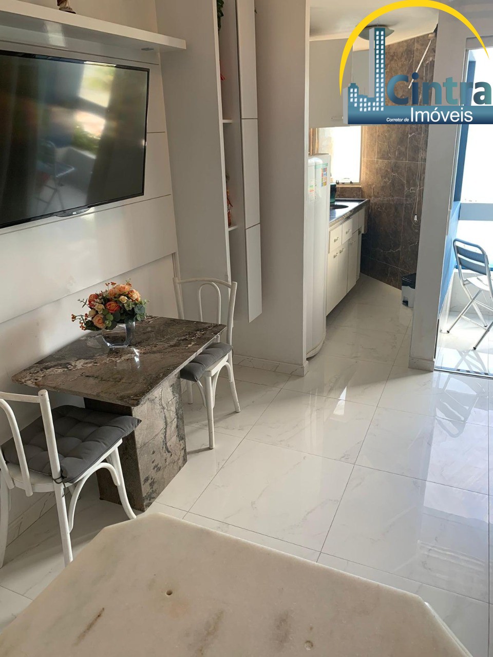 Apartamento à venda com 1 quarto, 42m² - Foto 5