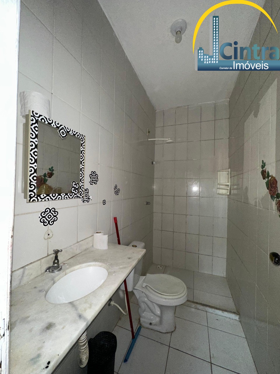 Apartamento à venda com 1 quarto, 40m² - Foto 2