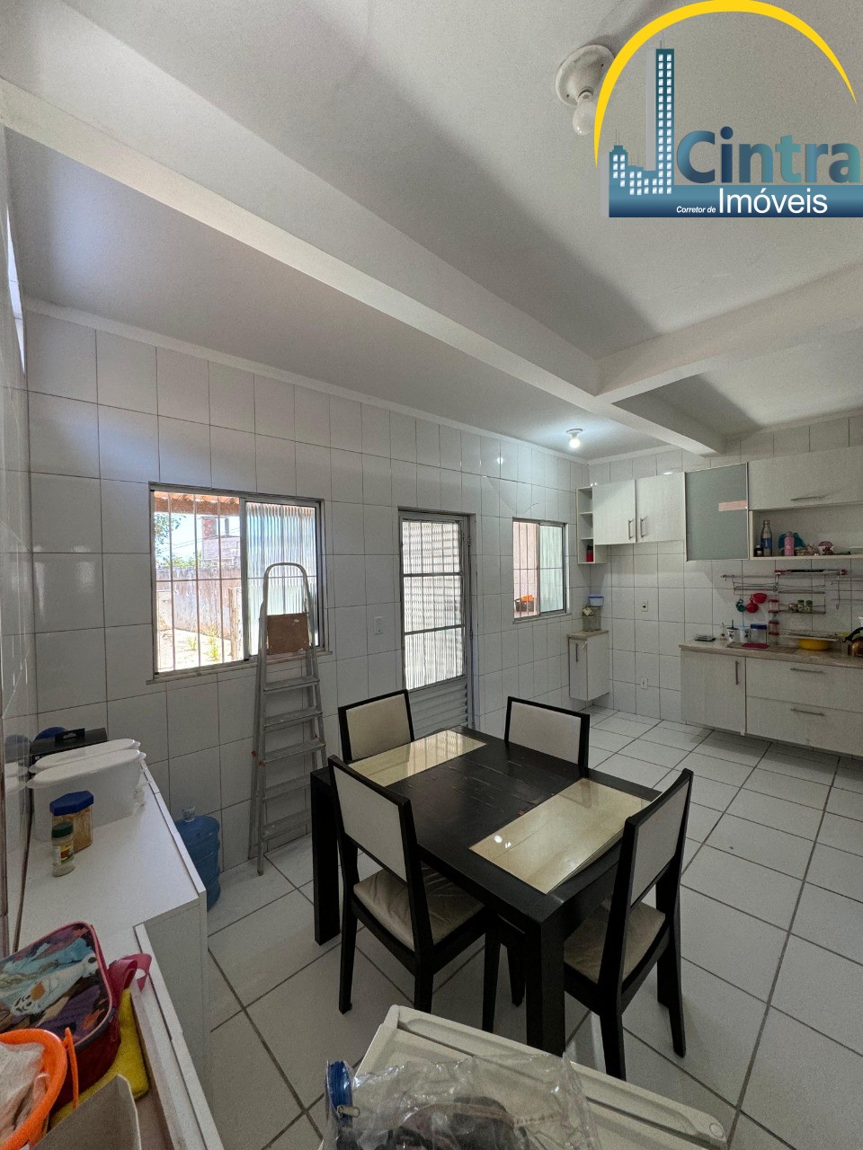 Casa à venda com 4 quartos, 160m² - Foto 11