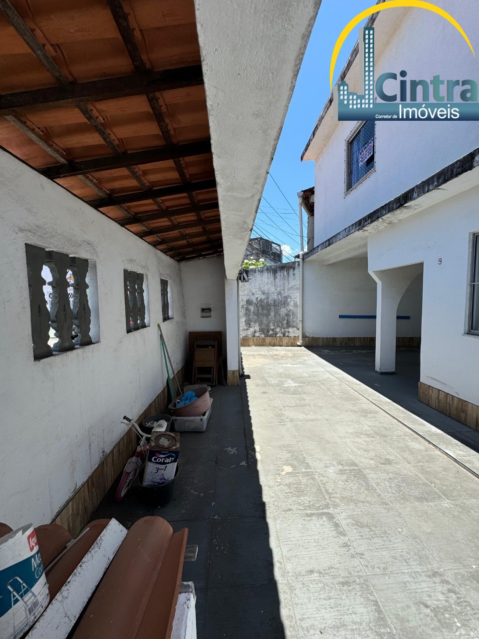 Casa à venda com 4 quartos, 160m² - Foto 2