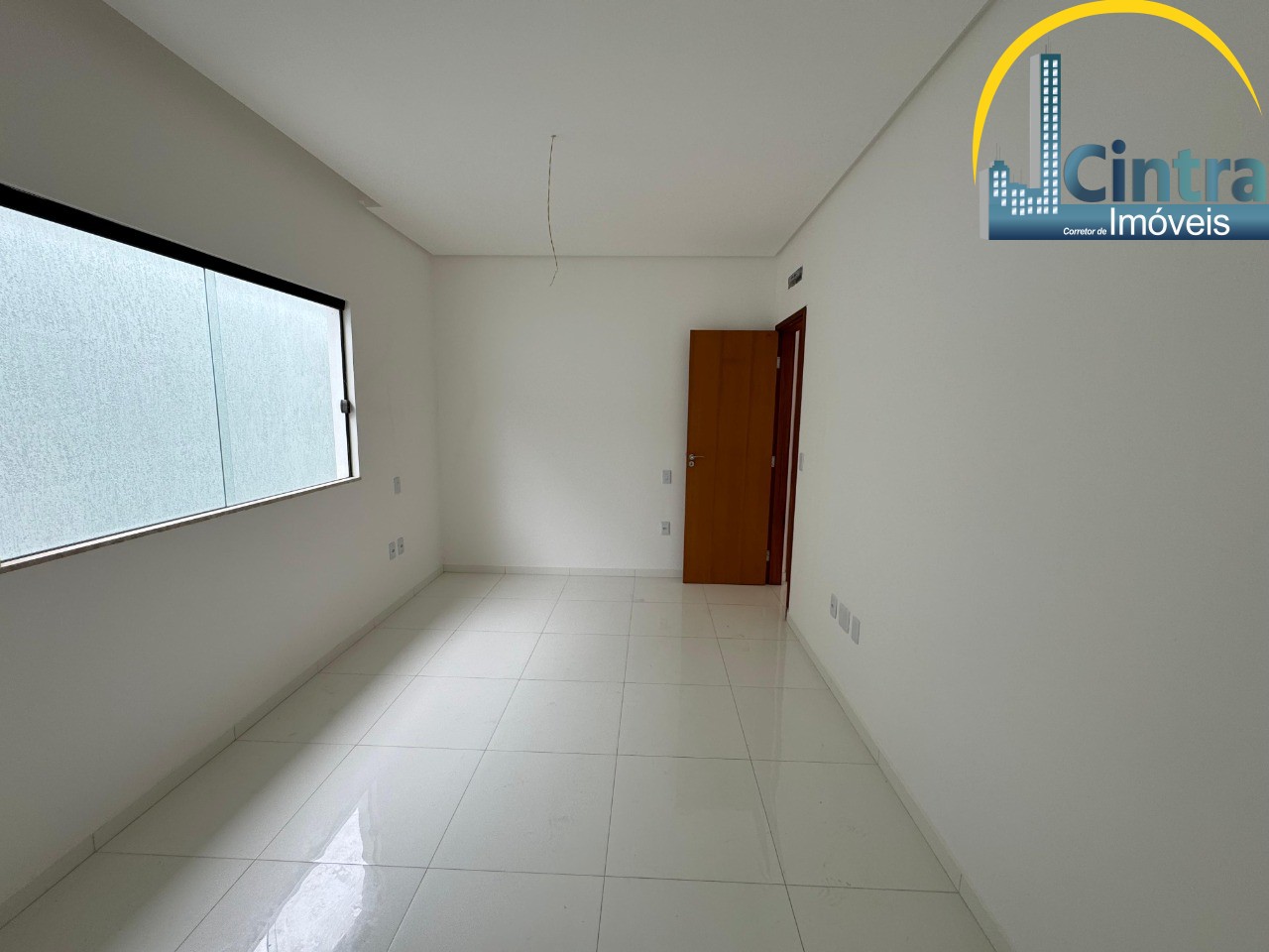 Casa de Condomínio à venda com 4 quartos, 140m² - Foto 4