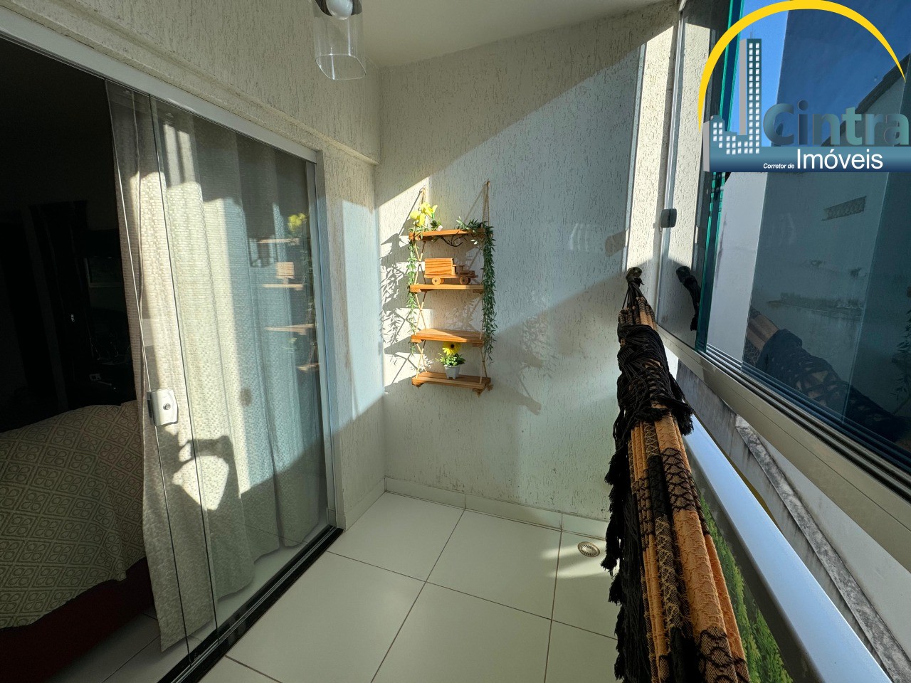 Apartamento à venda com 2 quartos, 70m² - Foto 12