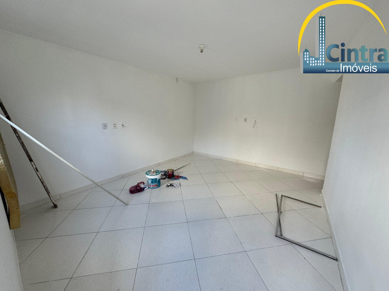 Apartamento à venda com 2 quartos, 85m² - Foto 2