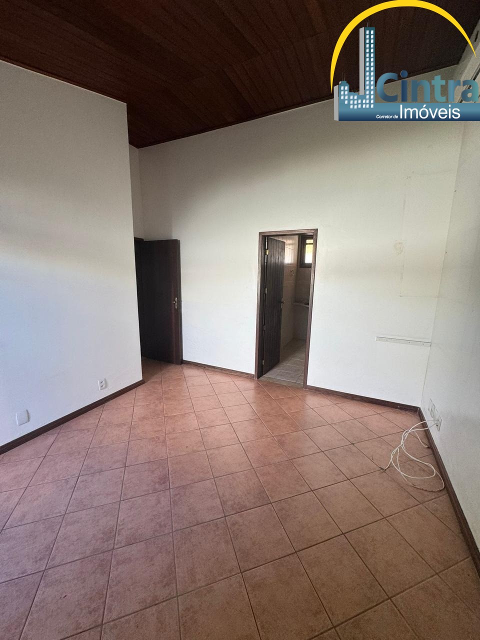 Casa à venda com 4 quartos, 250m² - Foto 6