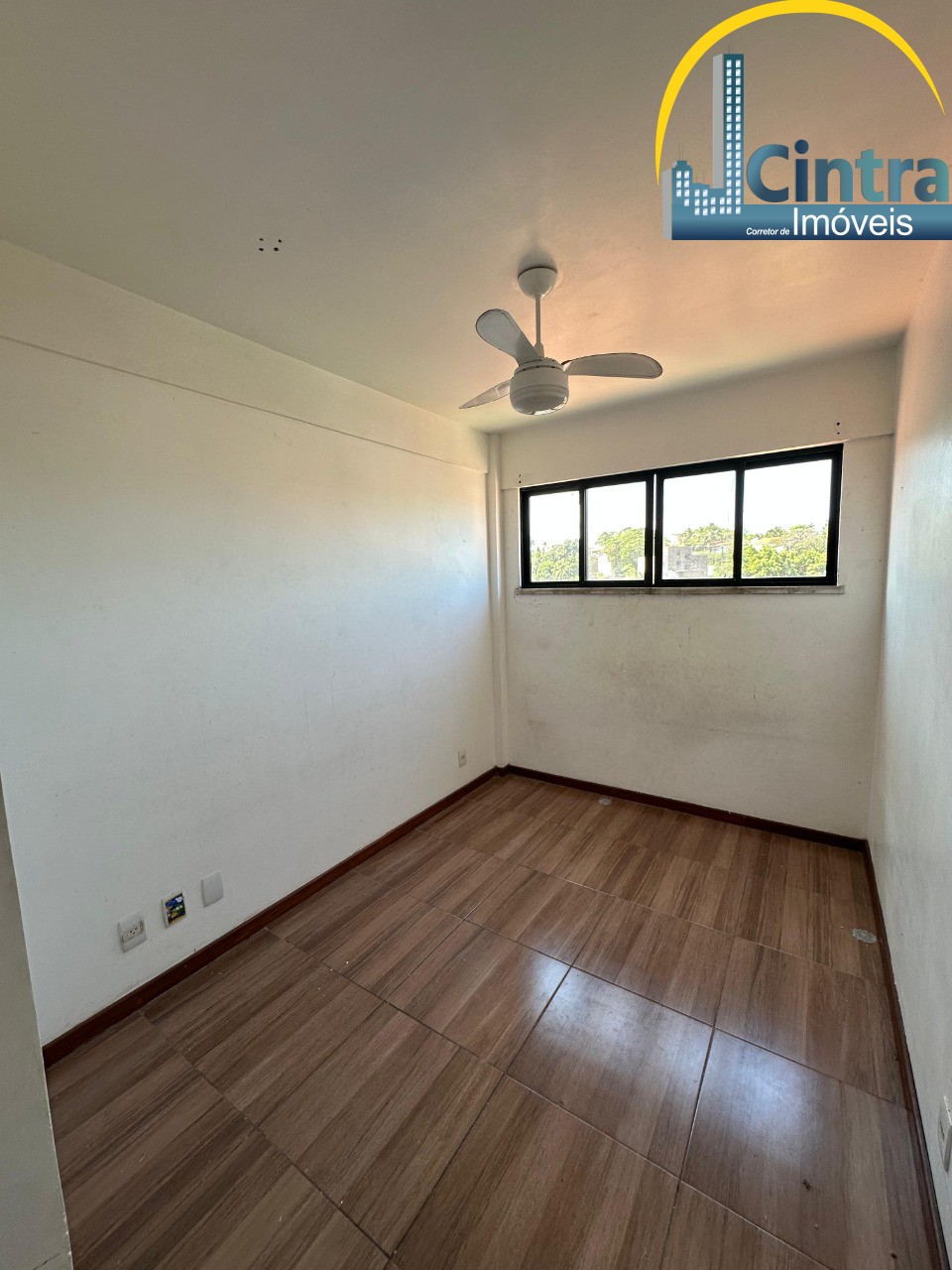 Apartamento à venda com 2 quartos, 65m² - Foto 4