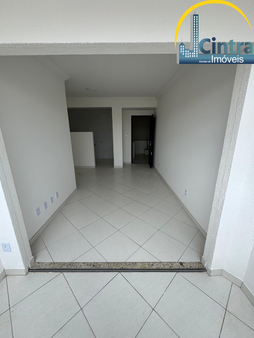 Apartamento à venda com 2 quartos, 60m² - Foto 3