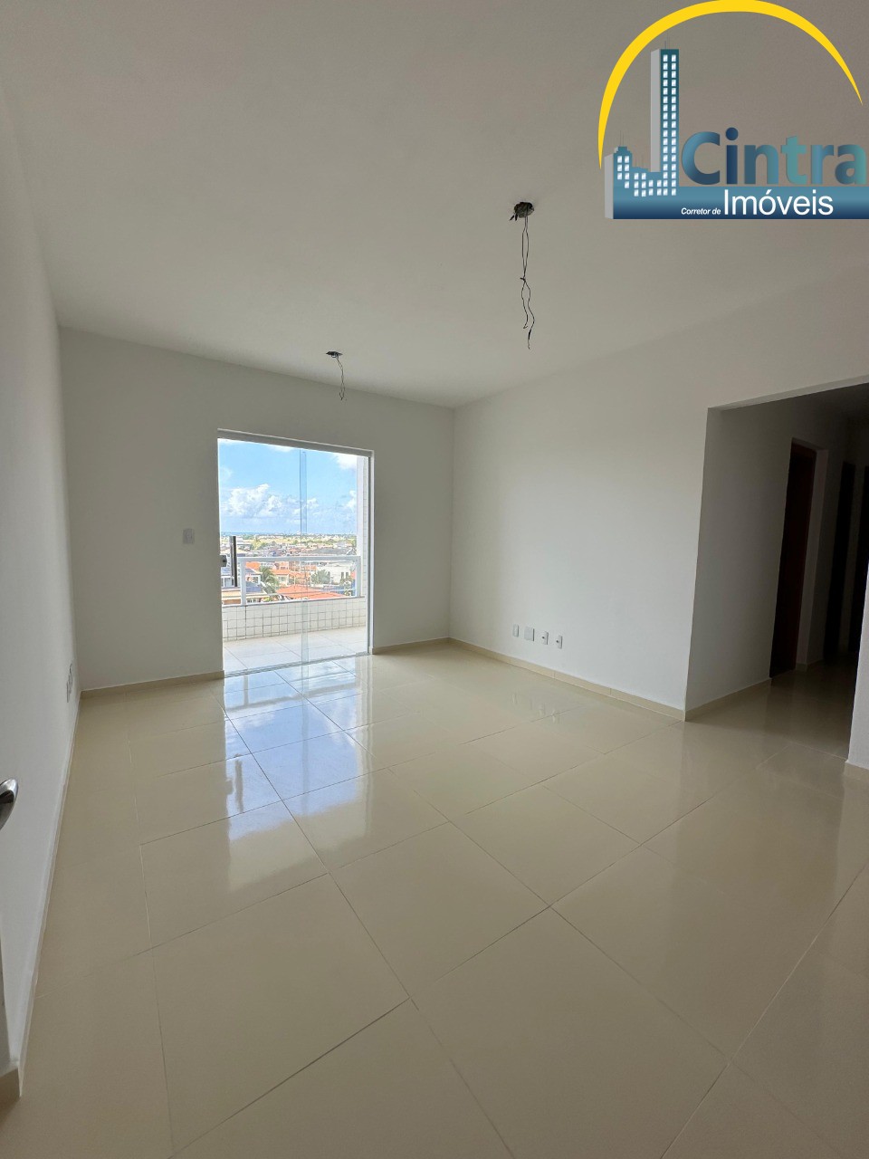 Apartamento à venda com 2 quartos, 110m² - Foto 1