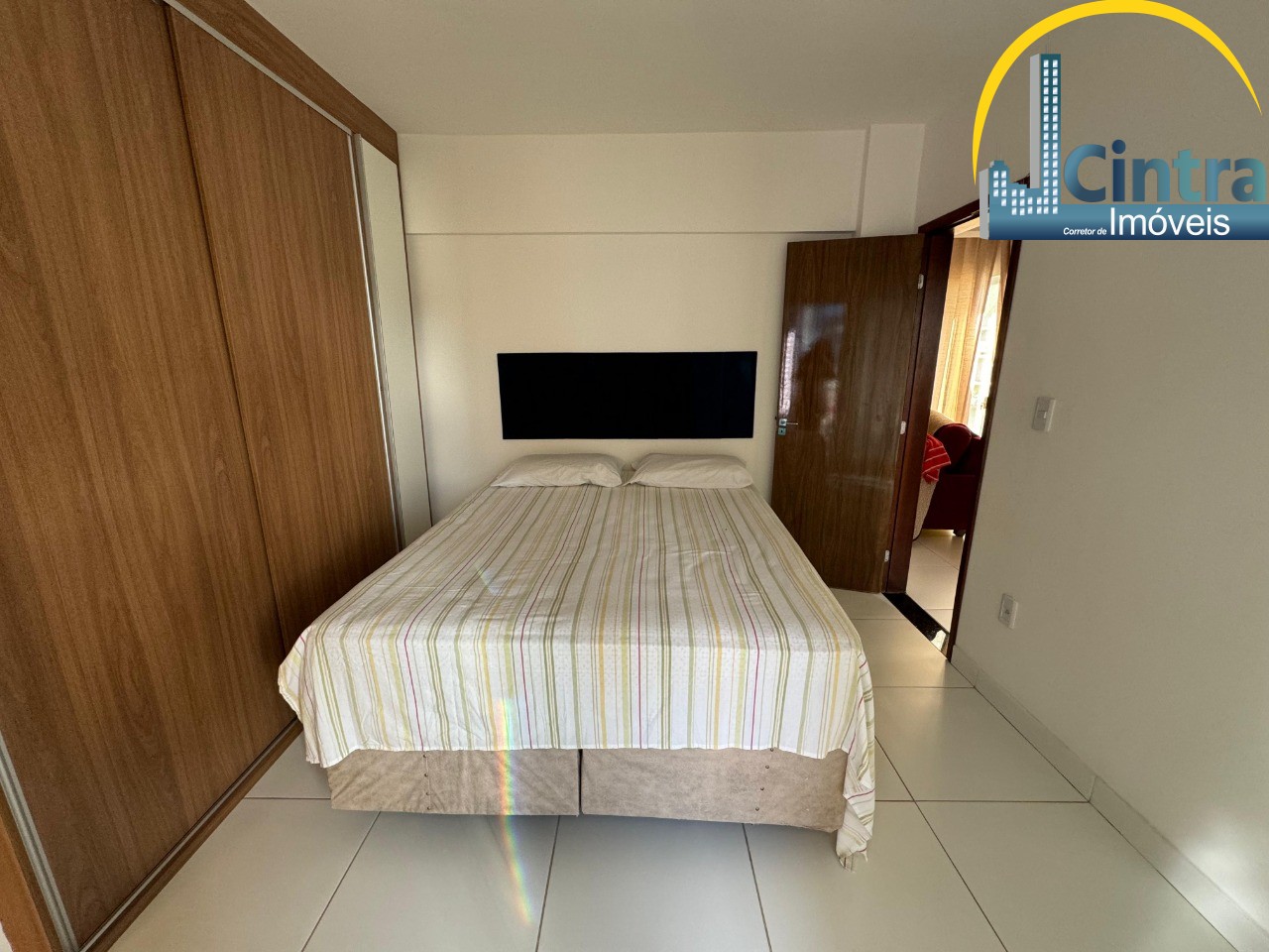 Apartamento à venda com 2 quartos, 70m² - Foto 7