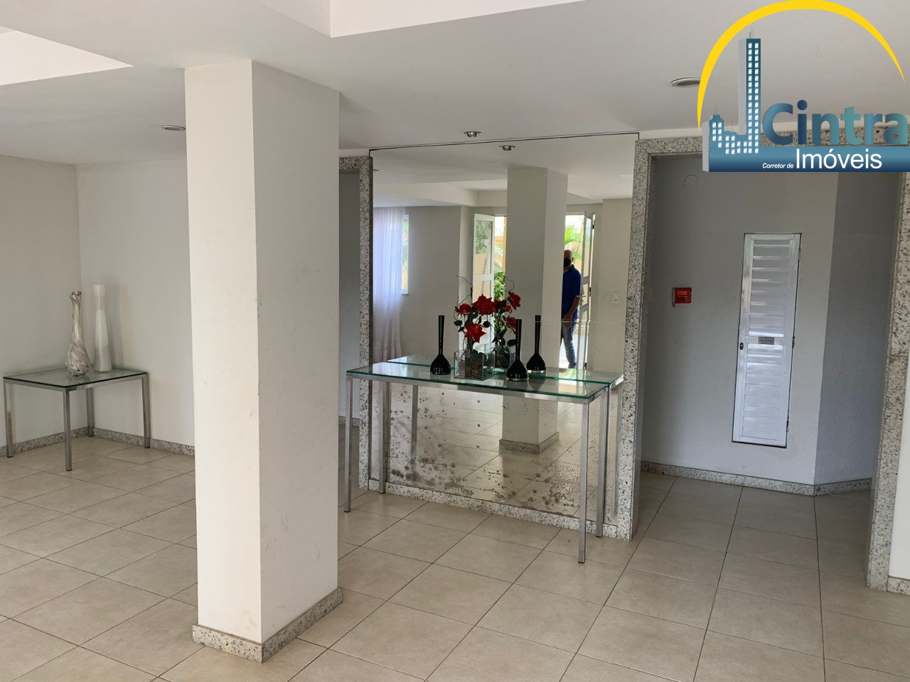 Apartamento à venda com 2 quartos, 70m² - Foto 6