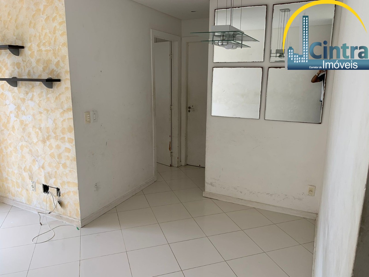 Apartamento à venda com 2 quartos, 70m² - Foto 1