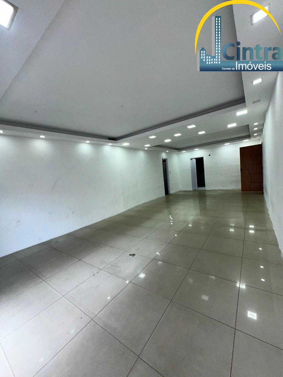 Loja-Salão para alugar, 120m² - Foto 1