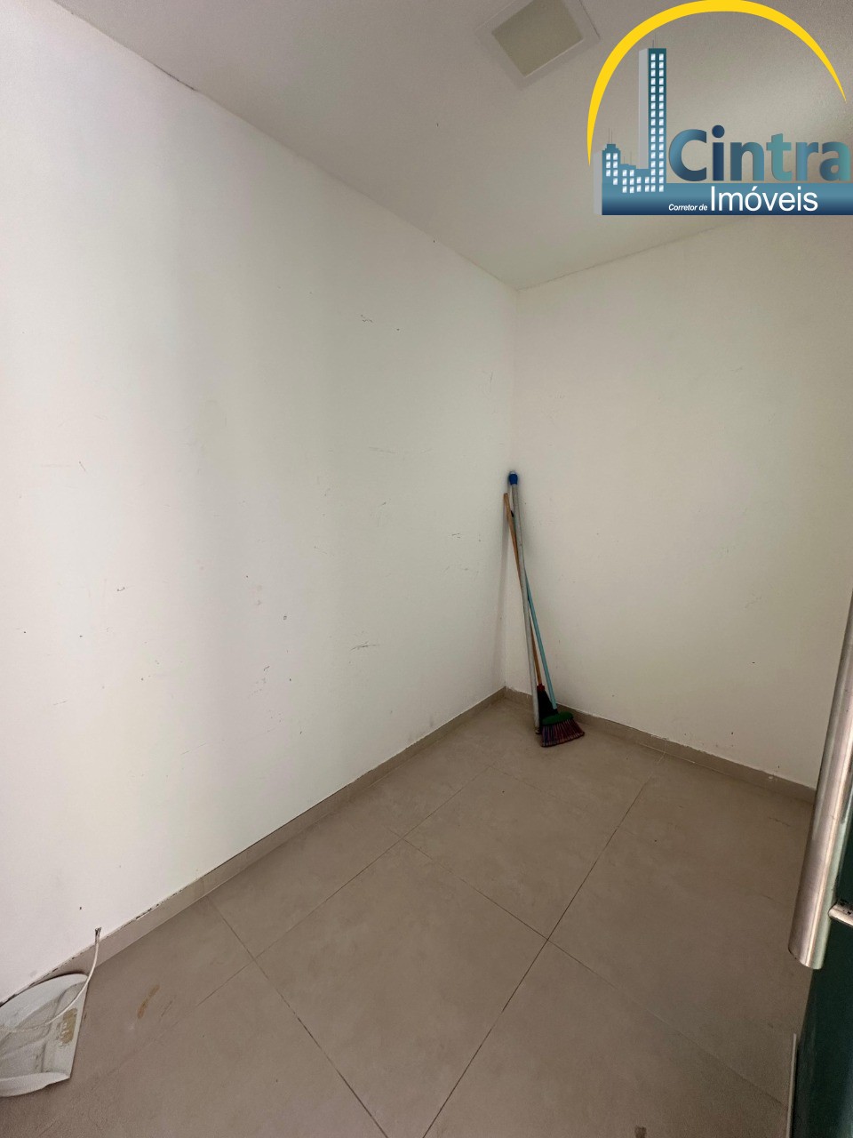 Casa de Condomínio à venda com 4 quartos, 201m² - Foto 9