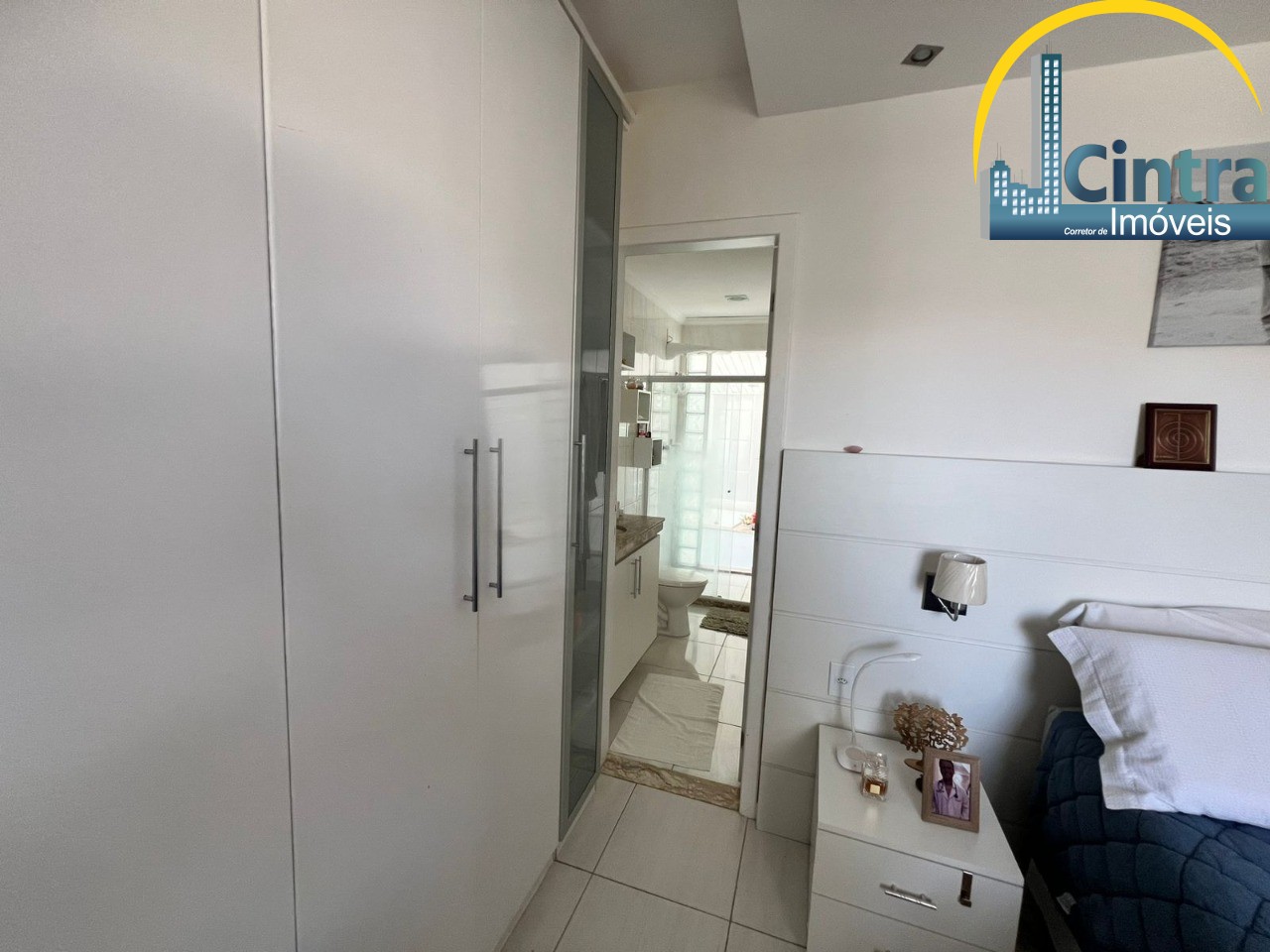 Casa de Condomínio à venda com 4 quartos, 325m² - Foto 27