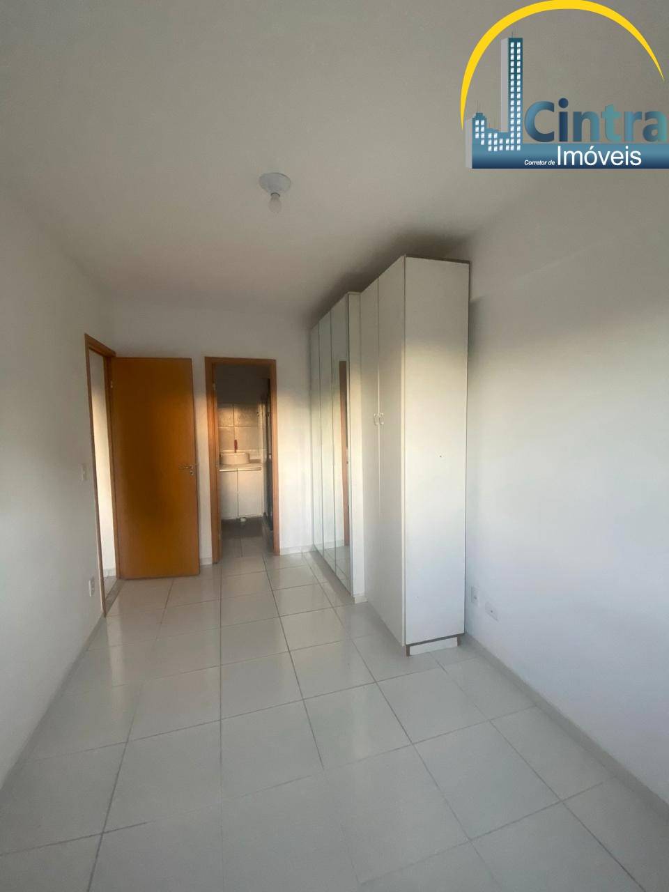 Apartamento para alugar com 2 quartos, 60m² - Foto 4