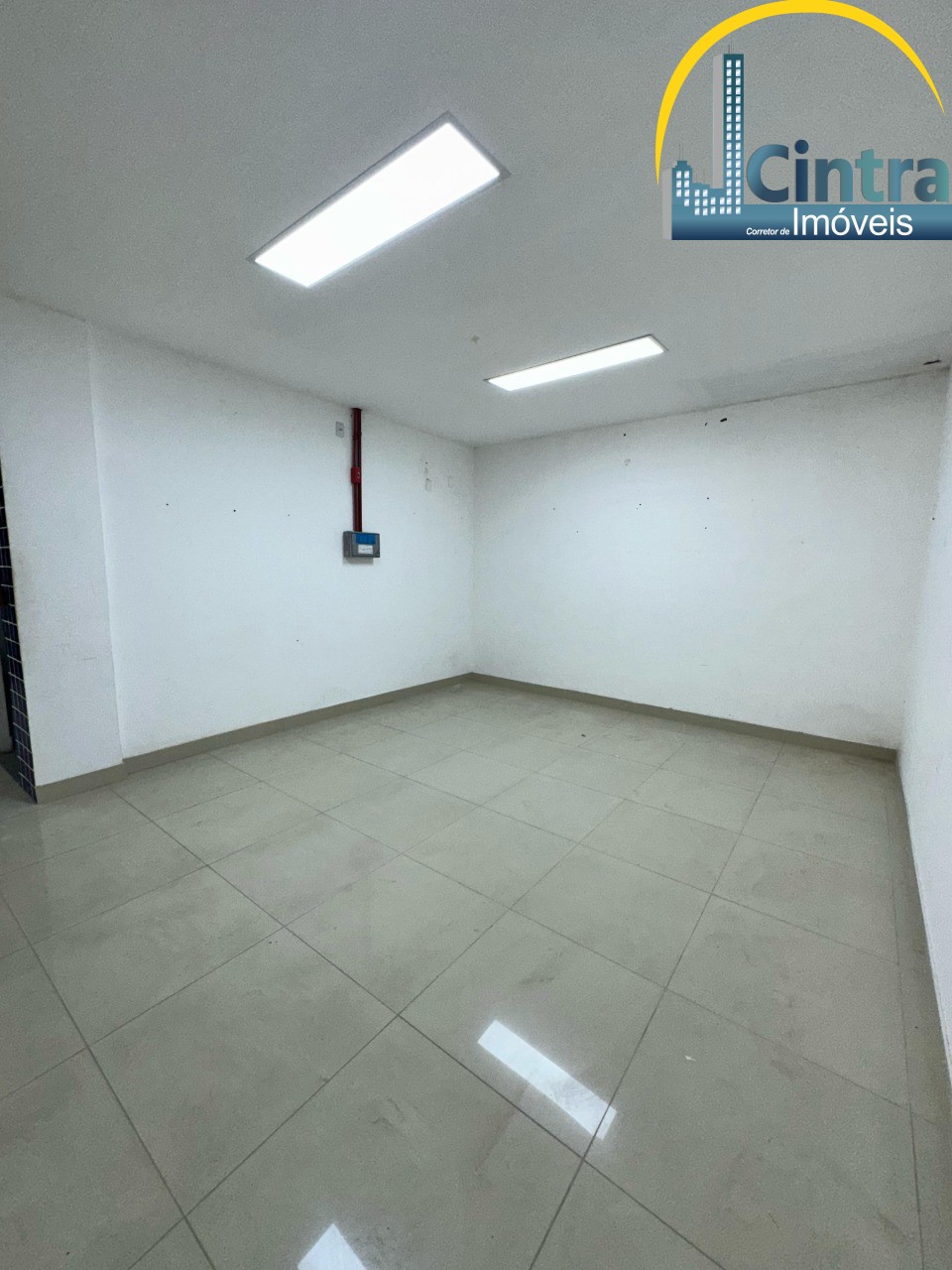Loja-Salão, 250 m² - Foto 2