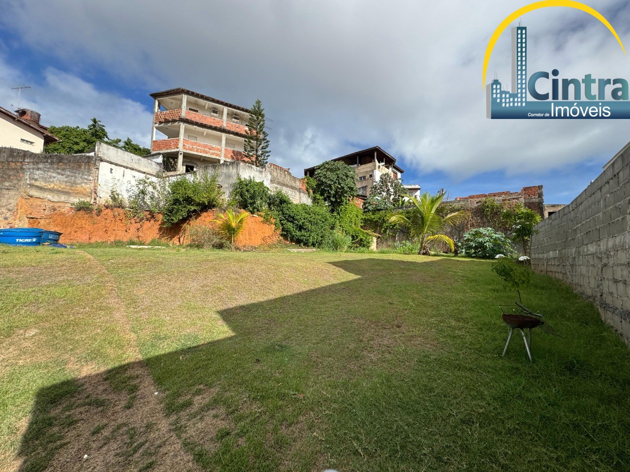 Casa, 3 quartos, 570 m² - Foto 1