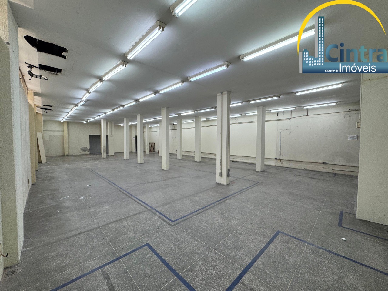 Loja-Salão, 250 m² - Foto 1