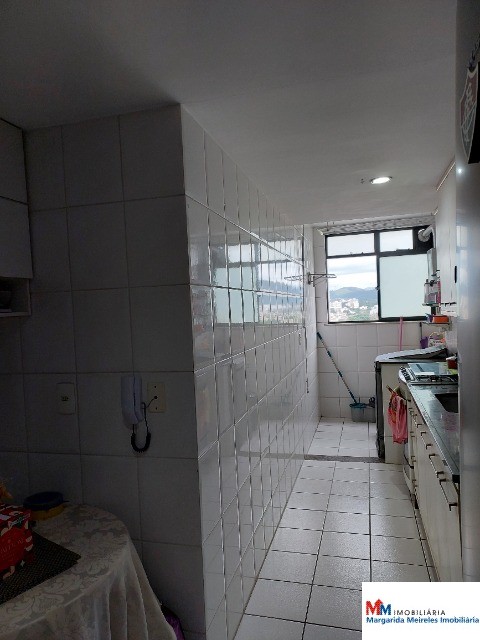 Apartamento à venda com 3 quartos, 85m² - Foto 13