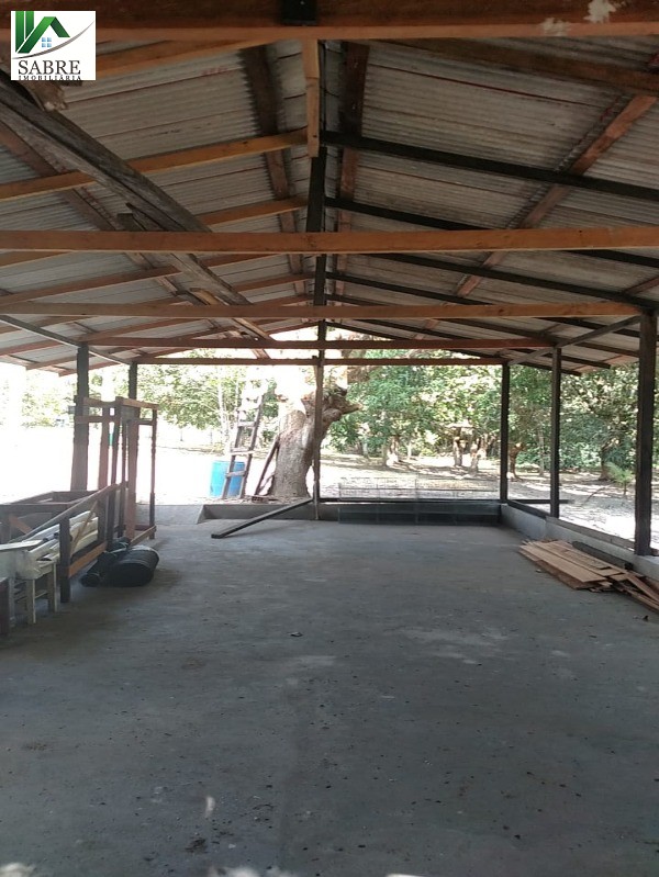 Fazenda à venda com 5 quartos, 400m² - Foto 18