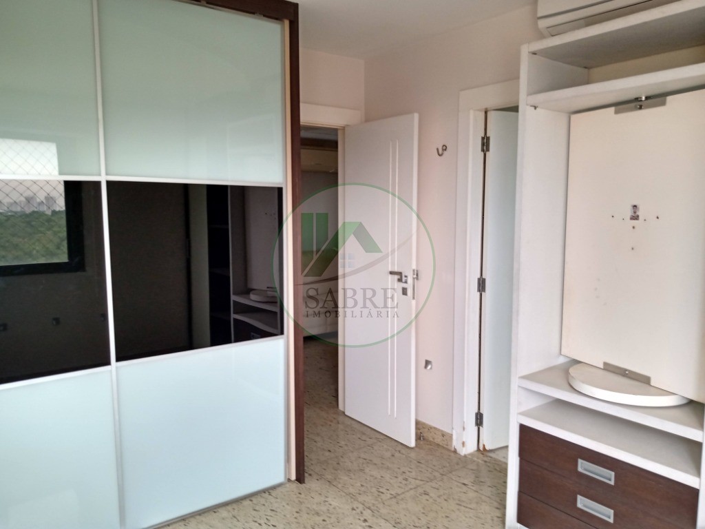 Apartamento à venda com 4 quartos, 210m² - Foto 19