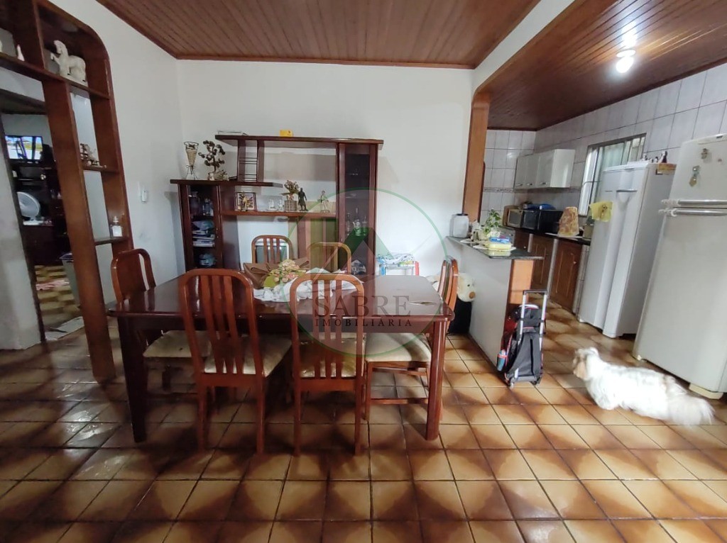 Casa à venda com 3 quartos, 212m² - Foto 4