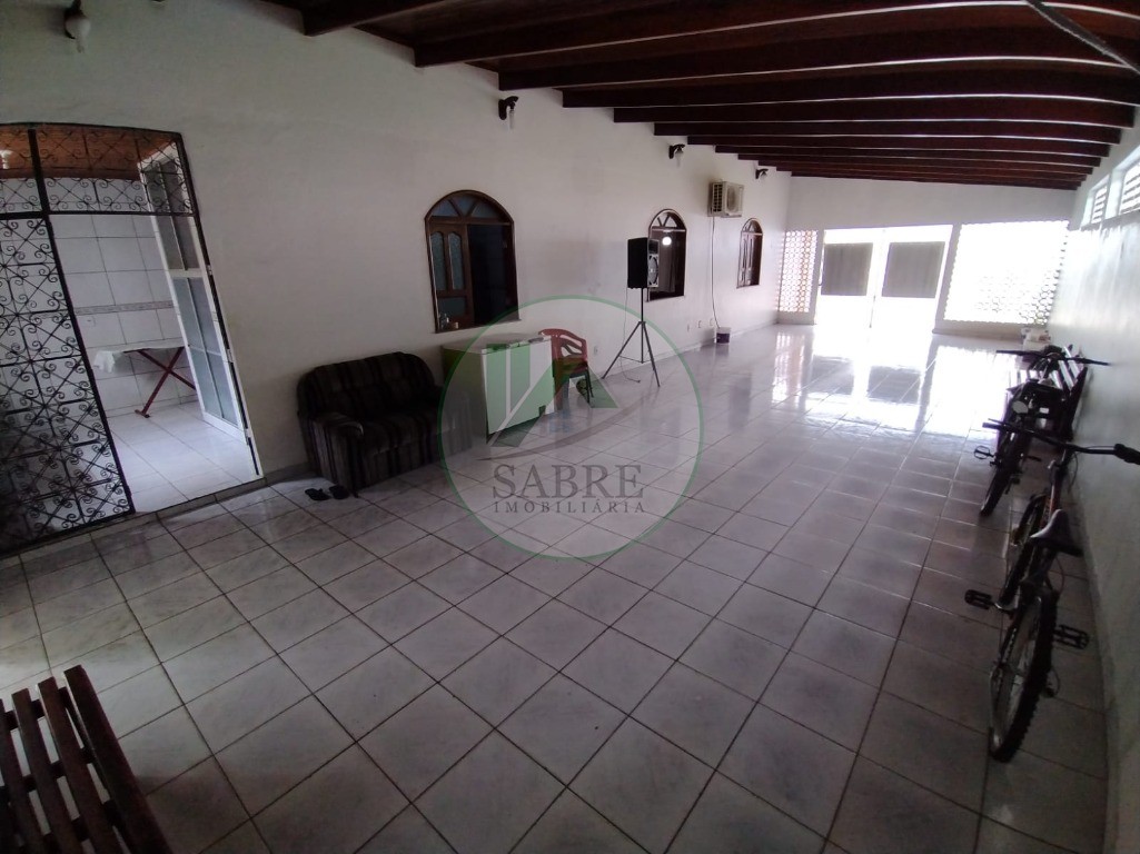 Casa à venda com 5 quartos, 230m² - Foto 12