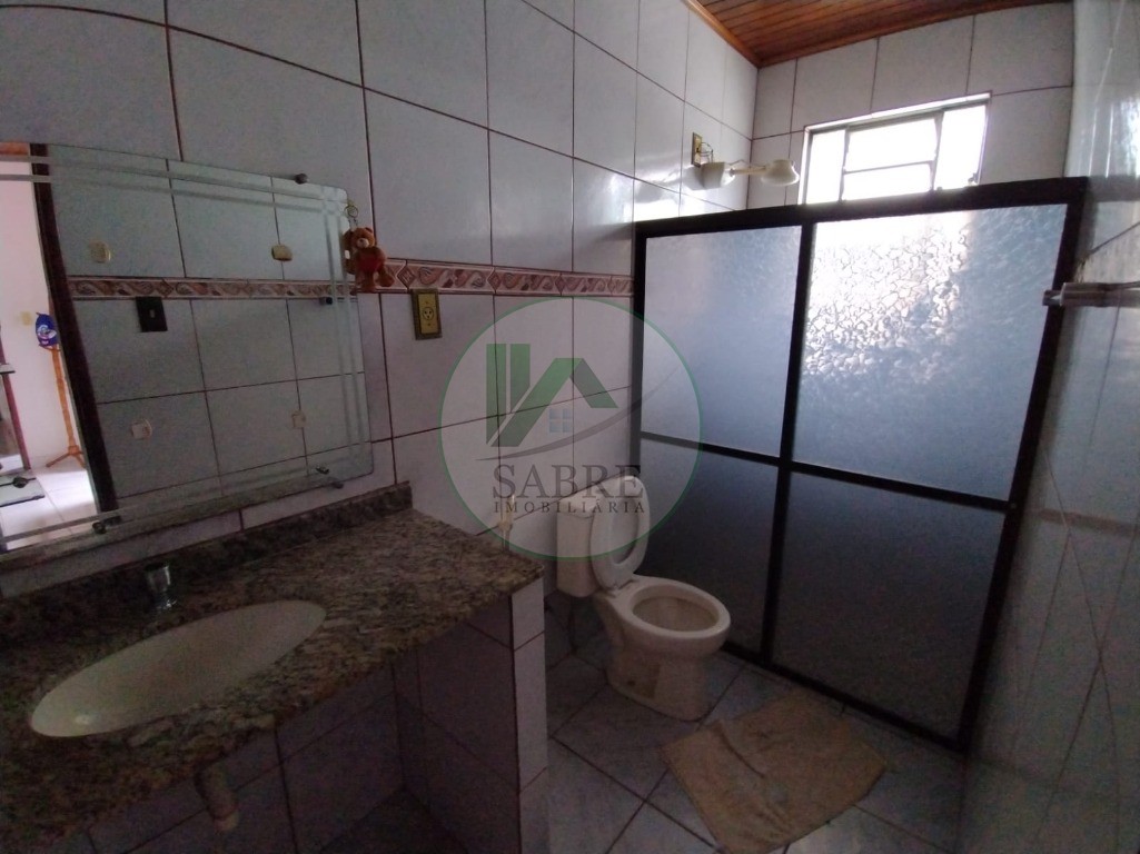 Casa à venda com 5 quartos, 230m² - Foto 18