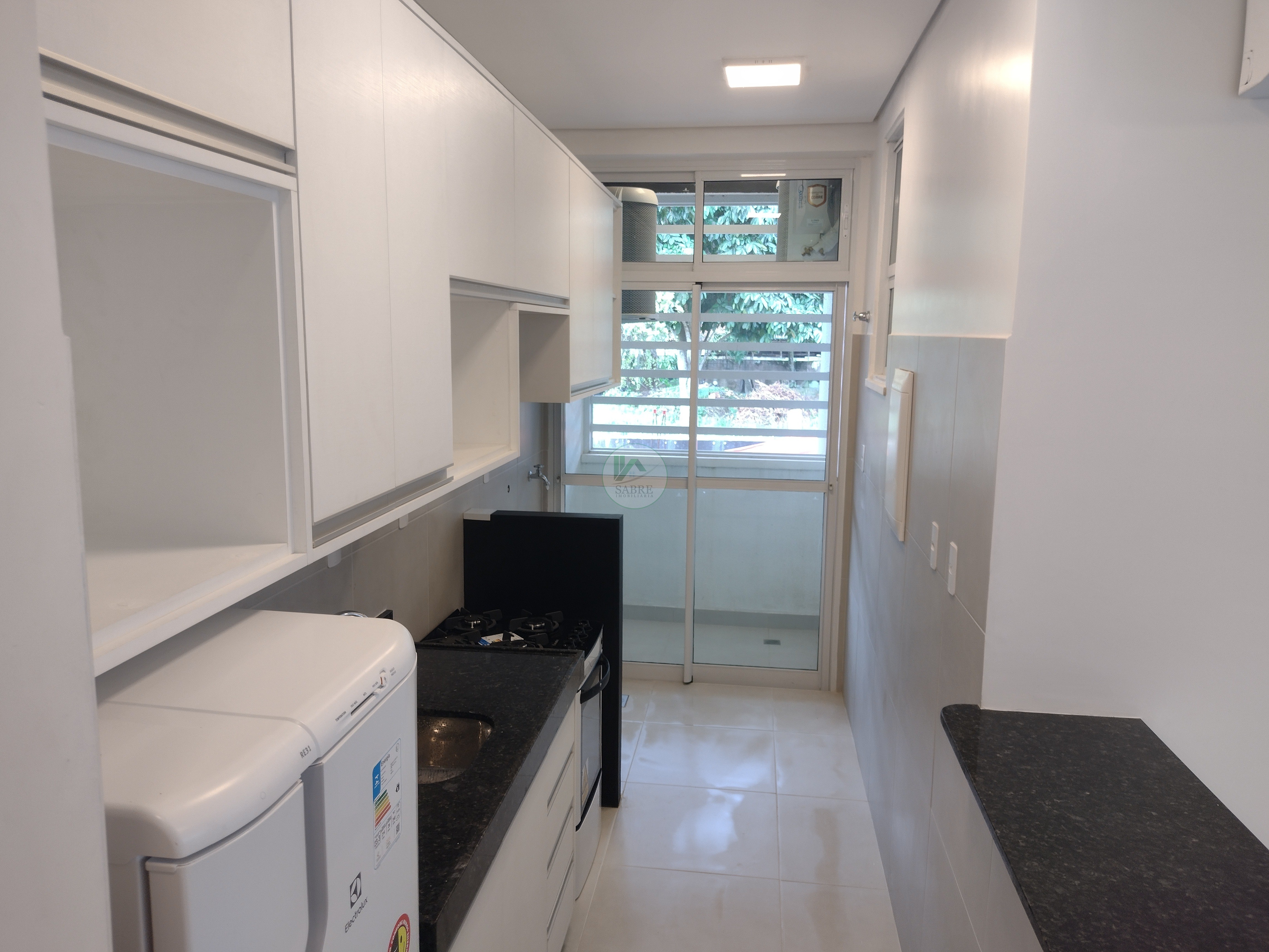 Apartamento à venda com 2 quartos, 59m² - Foto 2