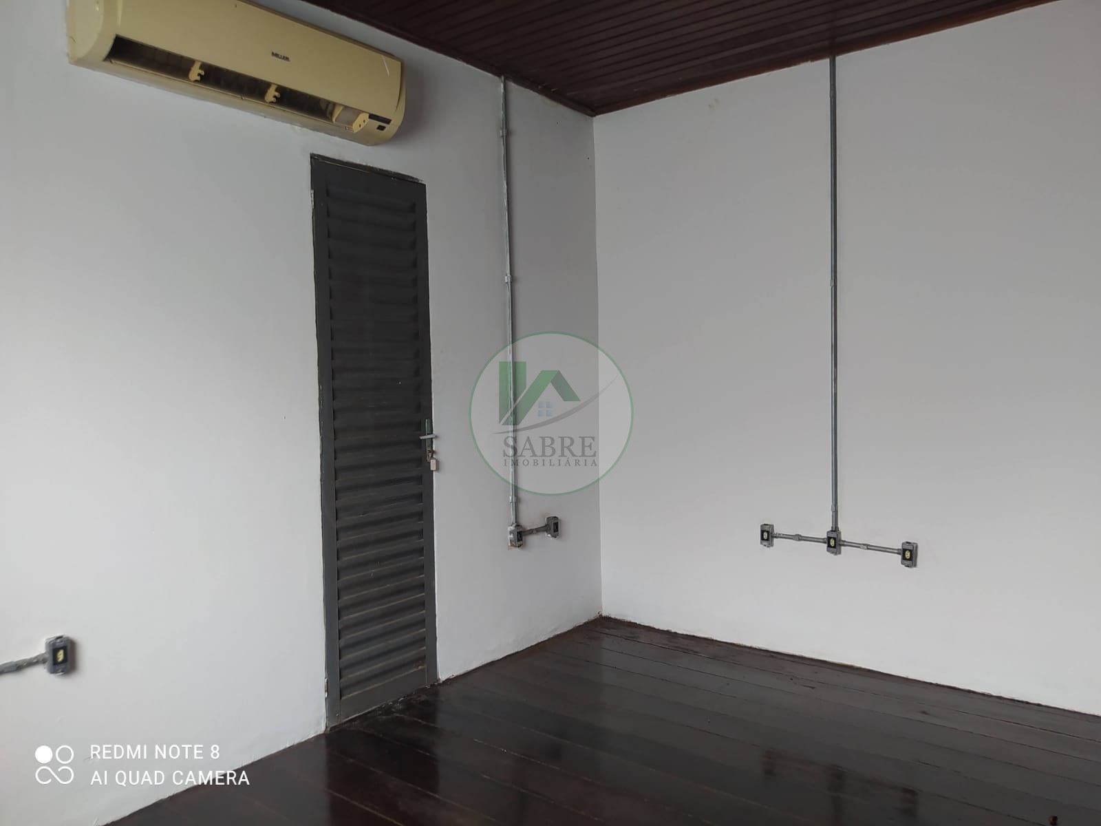 Casa à venda com 3 quartos, 214m² - Foto 14