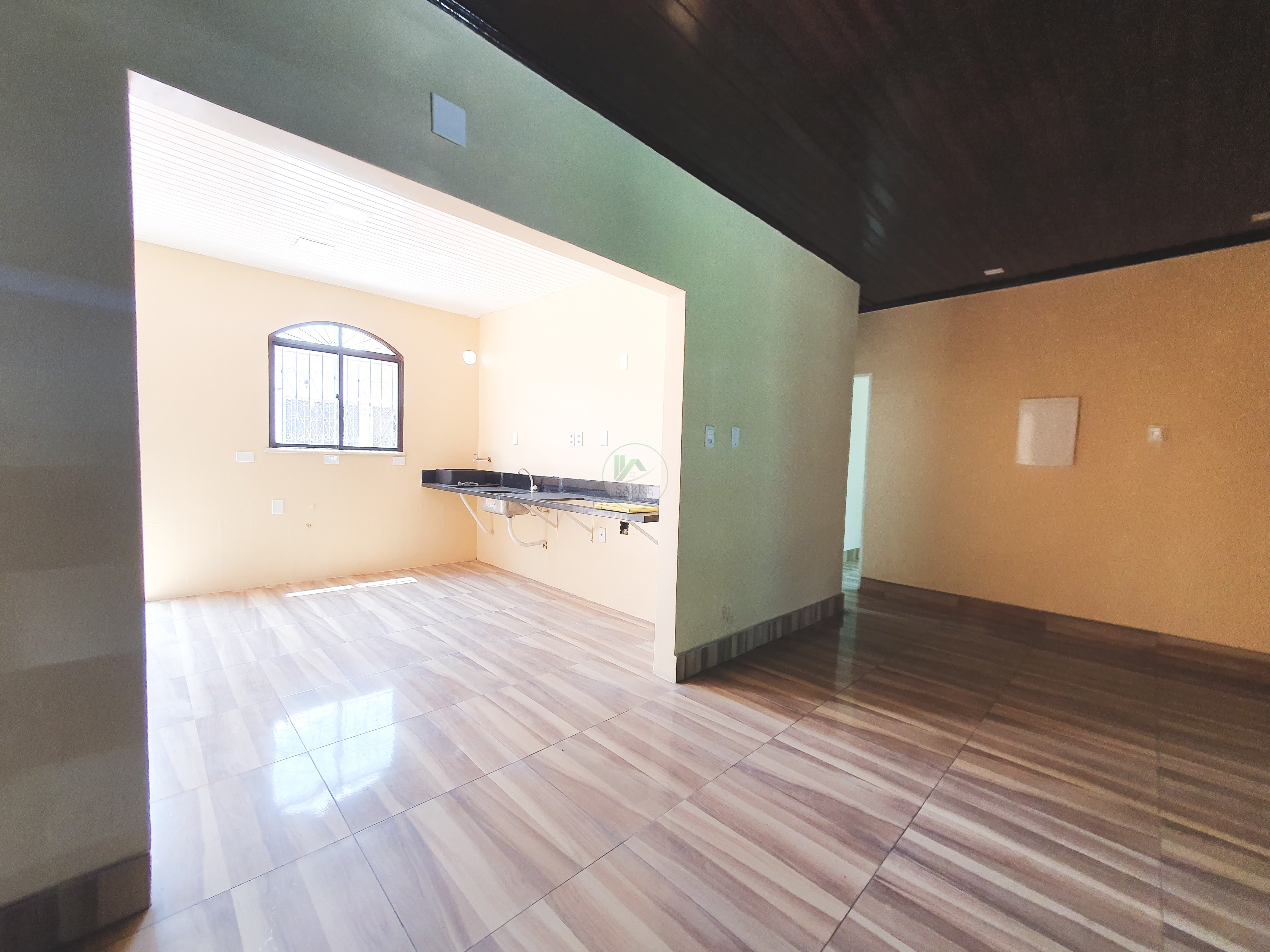 Casa à venda com 5 quartos, 214m² - Foto 7