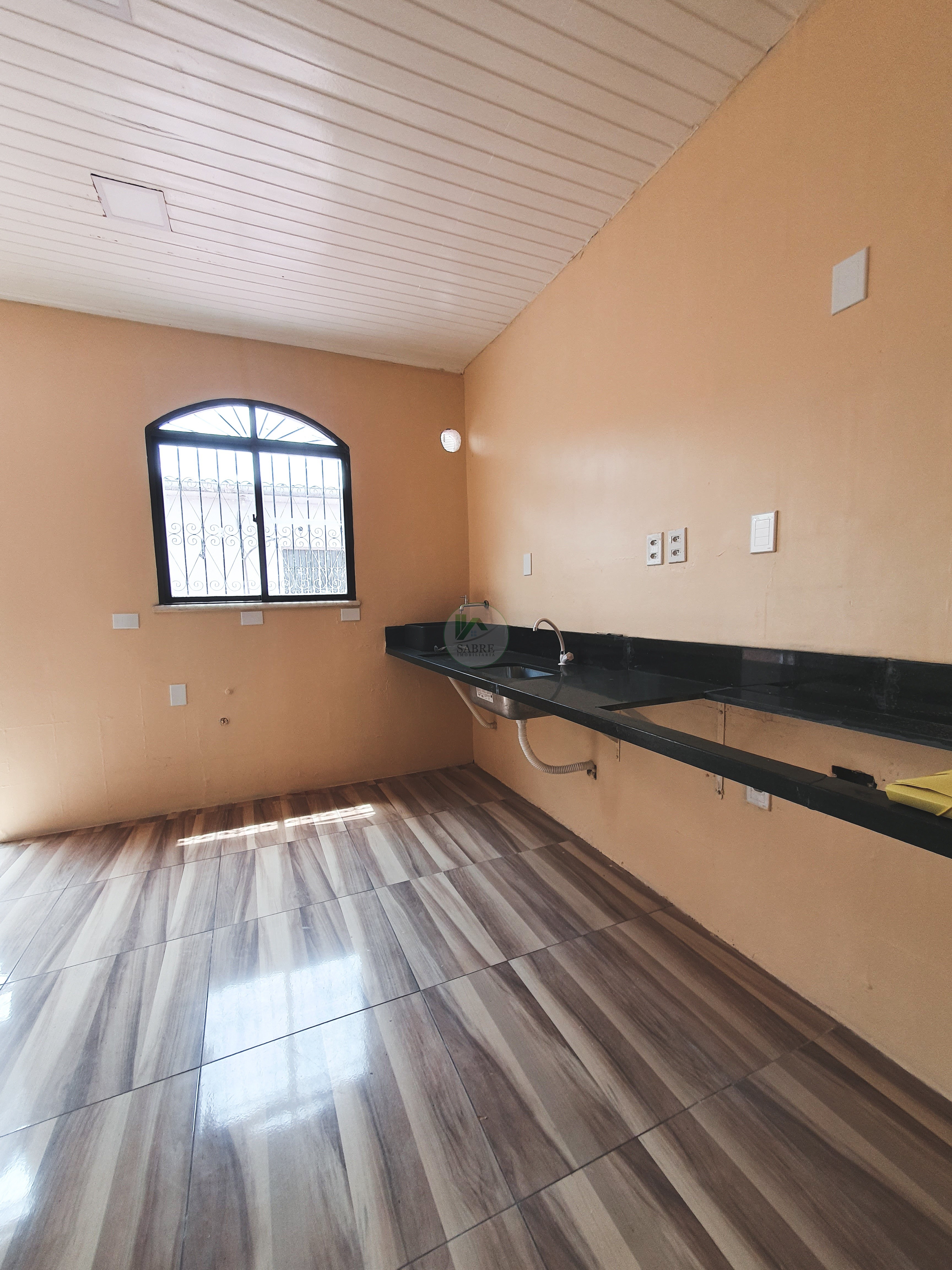 Casa à venda com 5 quartos, 214m² - Foto 13