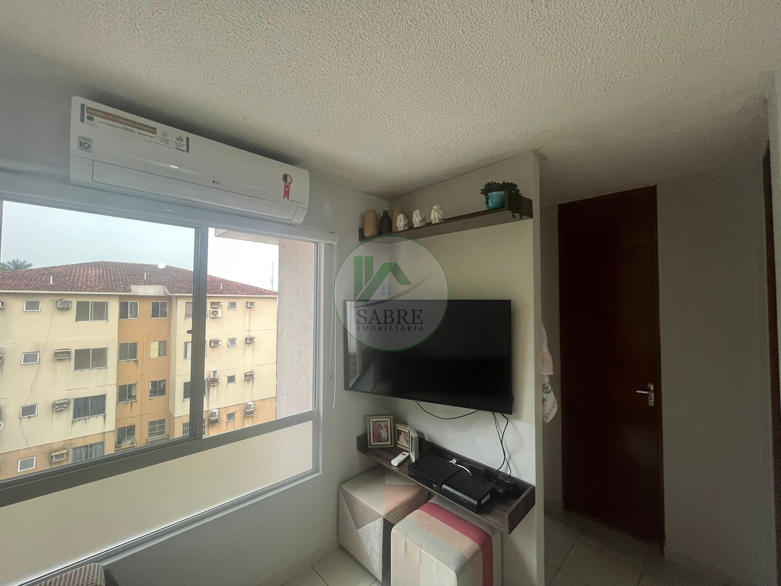 Apartamento à venda com 3 quartos, 55m² - Foto 2