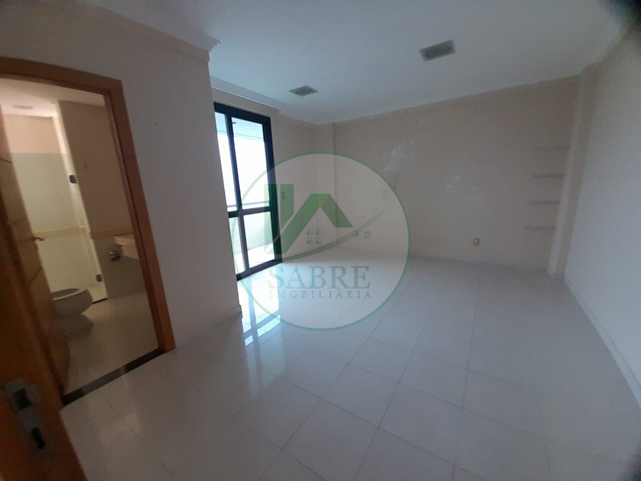 Apartamento para alugar com 3 quartos, 204m² - Foto 6